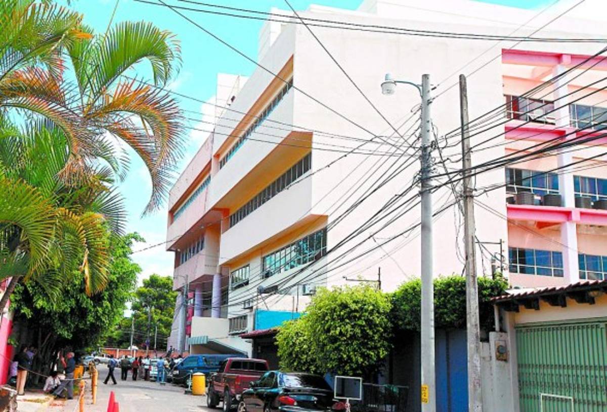 Honduras: En el Instituto de la Propiedad inicia búsqueda de escritura de Casamata