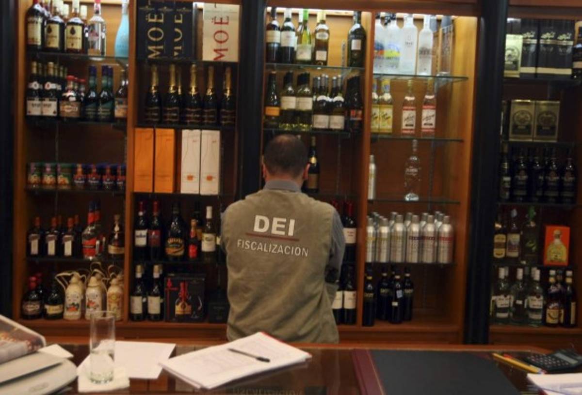 Corte aún no emite fallo en caso de tiendas libres