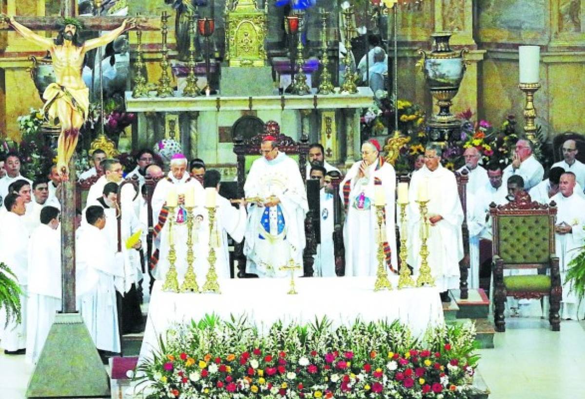 A buscar la paz guiados por la Virgen Suyapa llama la Iglesia