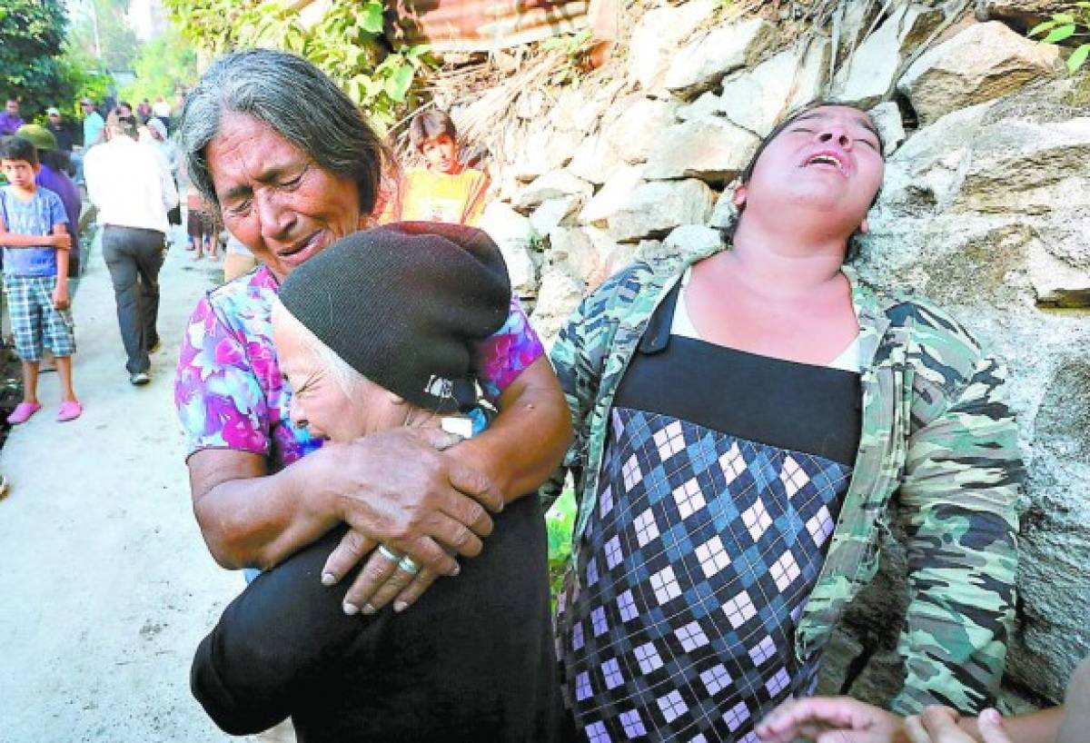 '¡Me duele, ayúdennos!”, pedía víctima de masacre en la capital de Honduras