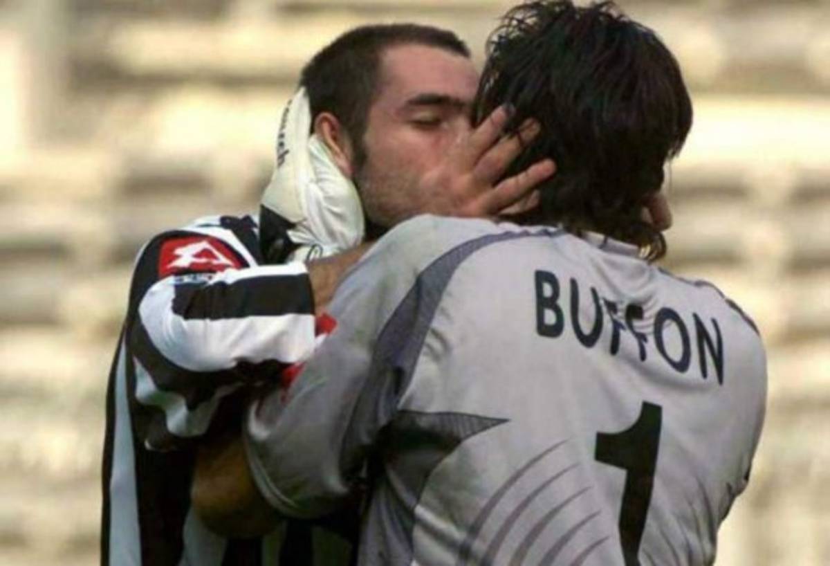 Los besos más recordados en el fútbol