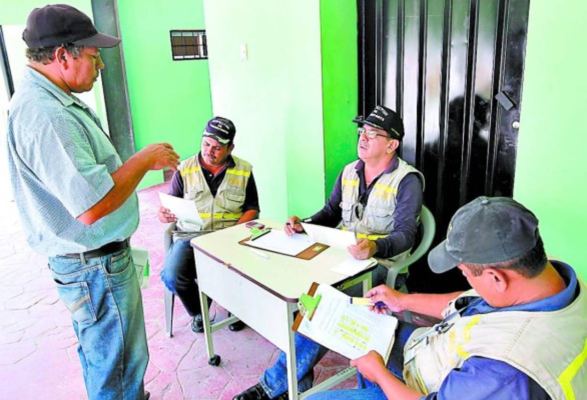 Extienden horario para censar a taxistas