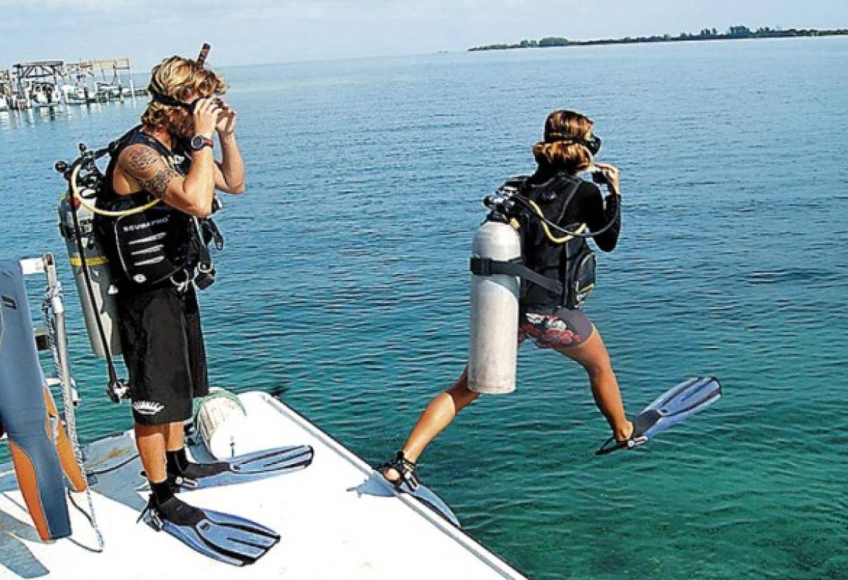 Mundial de Buceo en Roatán será en agosto