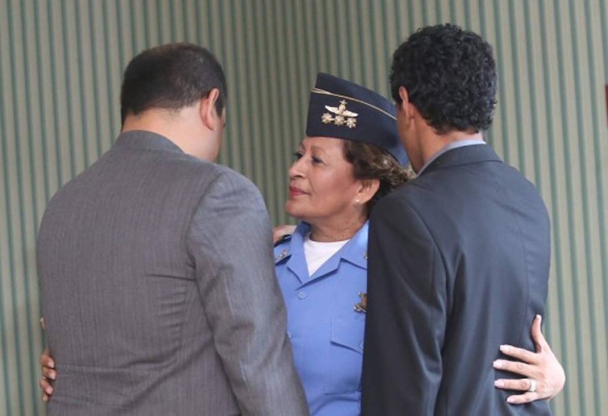 Doris Andrea Flores Cárdenas es madre de dos hijos y se siente realizada con la bendición que Dios le dio.