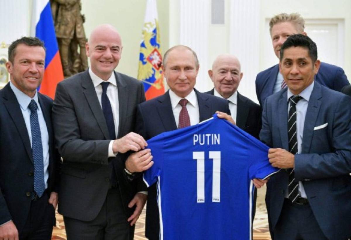 El presidente de la FIFA, Gianni Infantino, se declara un 'enamorado de Rusia'  
