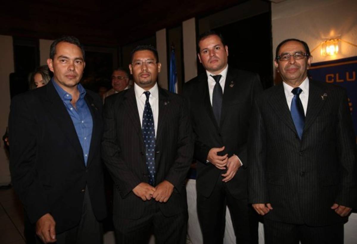 Nueva directiva de Club Rotario Kaputzihil