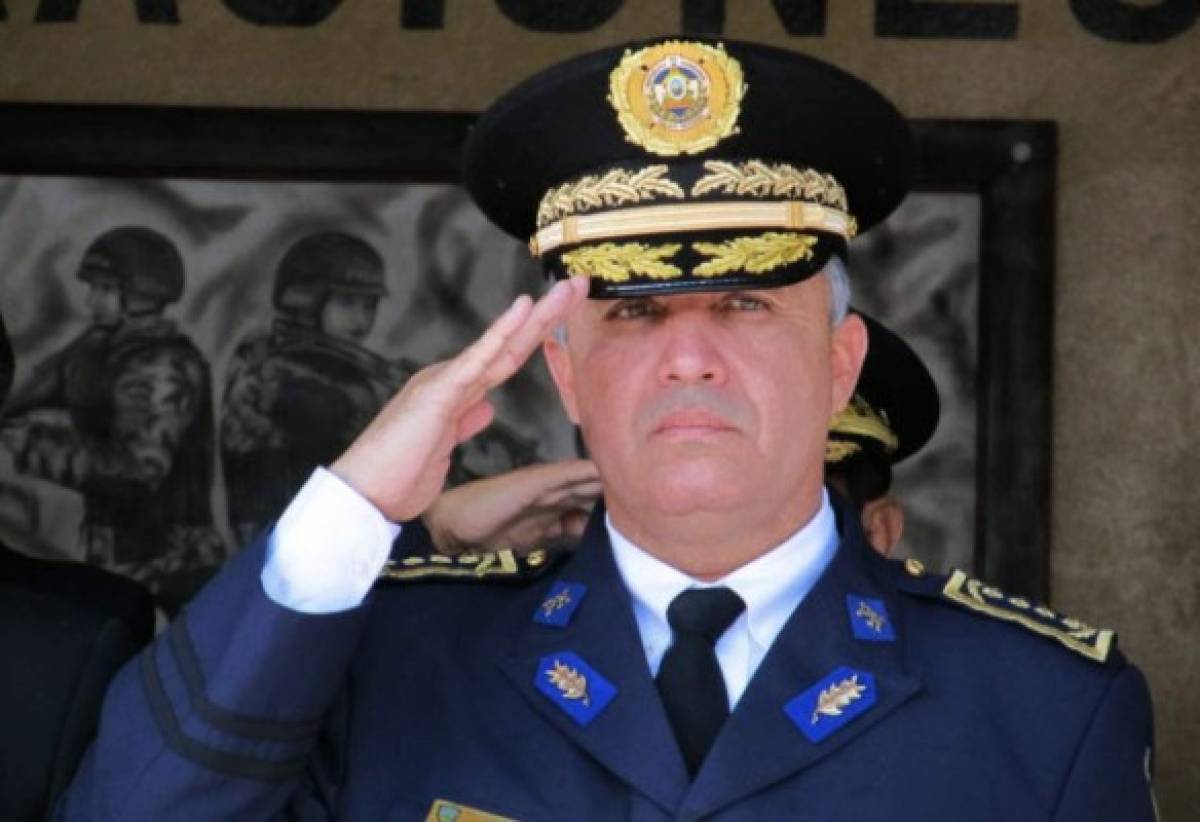 Exdirector de Inteligencia Policial del 2009 se desvincula del crimen del zar