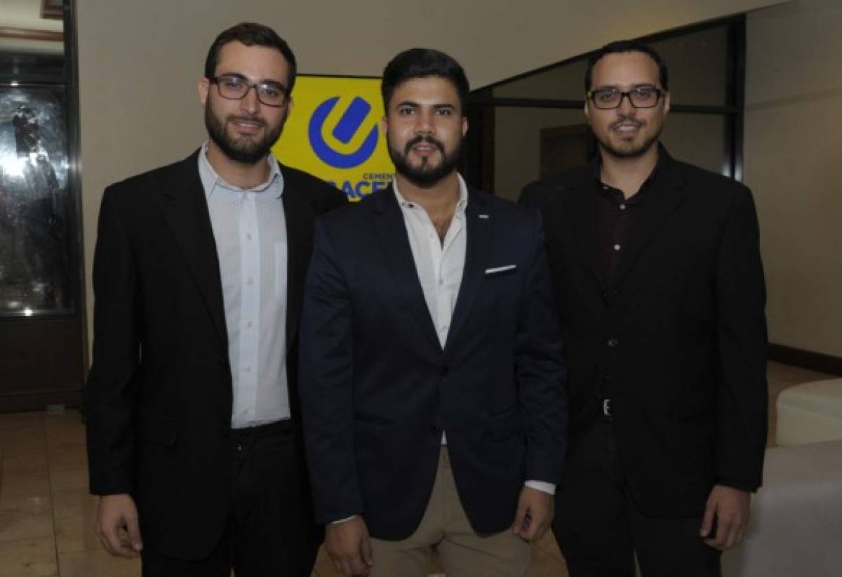 Un coctel por el éxito empresarial