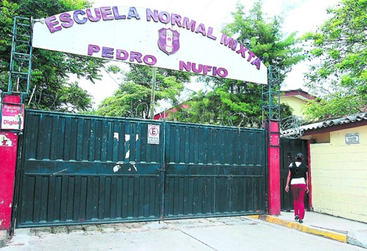 Con nuevo esquema reabren las Escuelas Normales