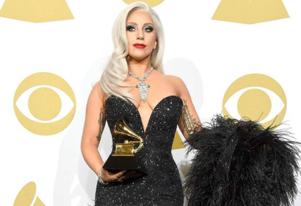 Lady Gaga revela que sufre 'miedo paralizante' tras violación hace diez años  