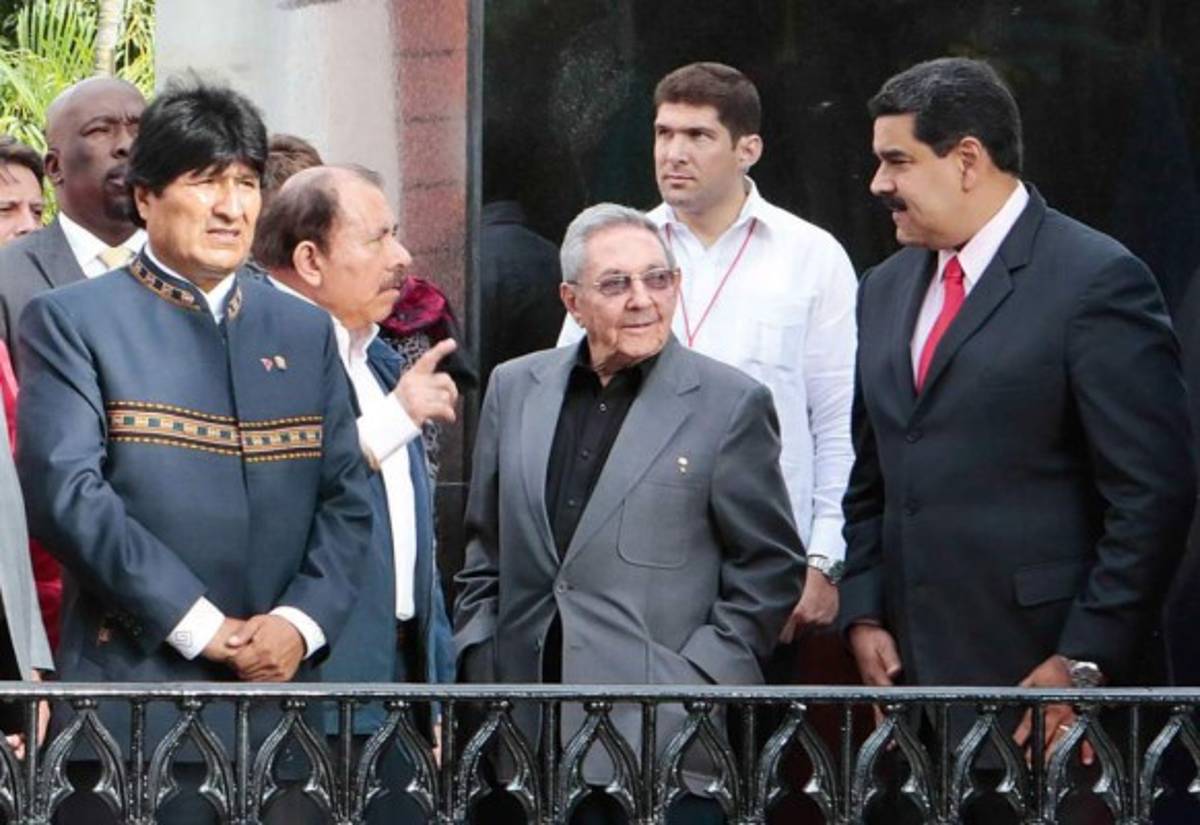 Evo Morales viajará a Venezuela para apoyar a Nicolás Maduro