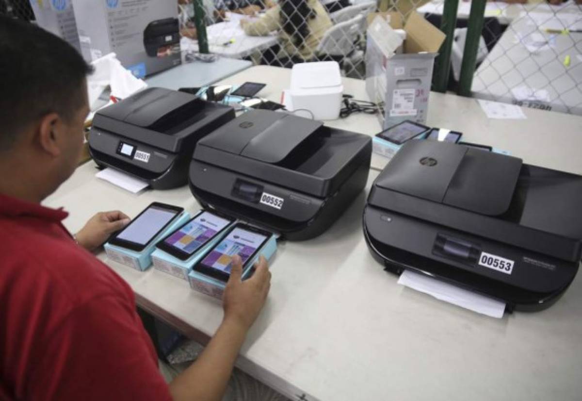 Honduras: Escáneres no serán descartados, servirán como tablets en elecciones primarias