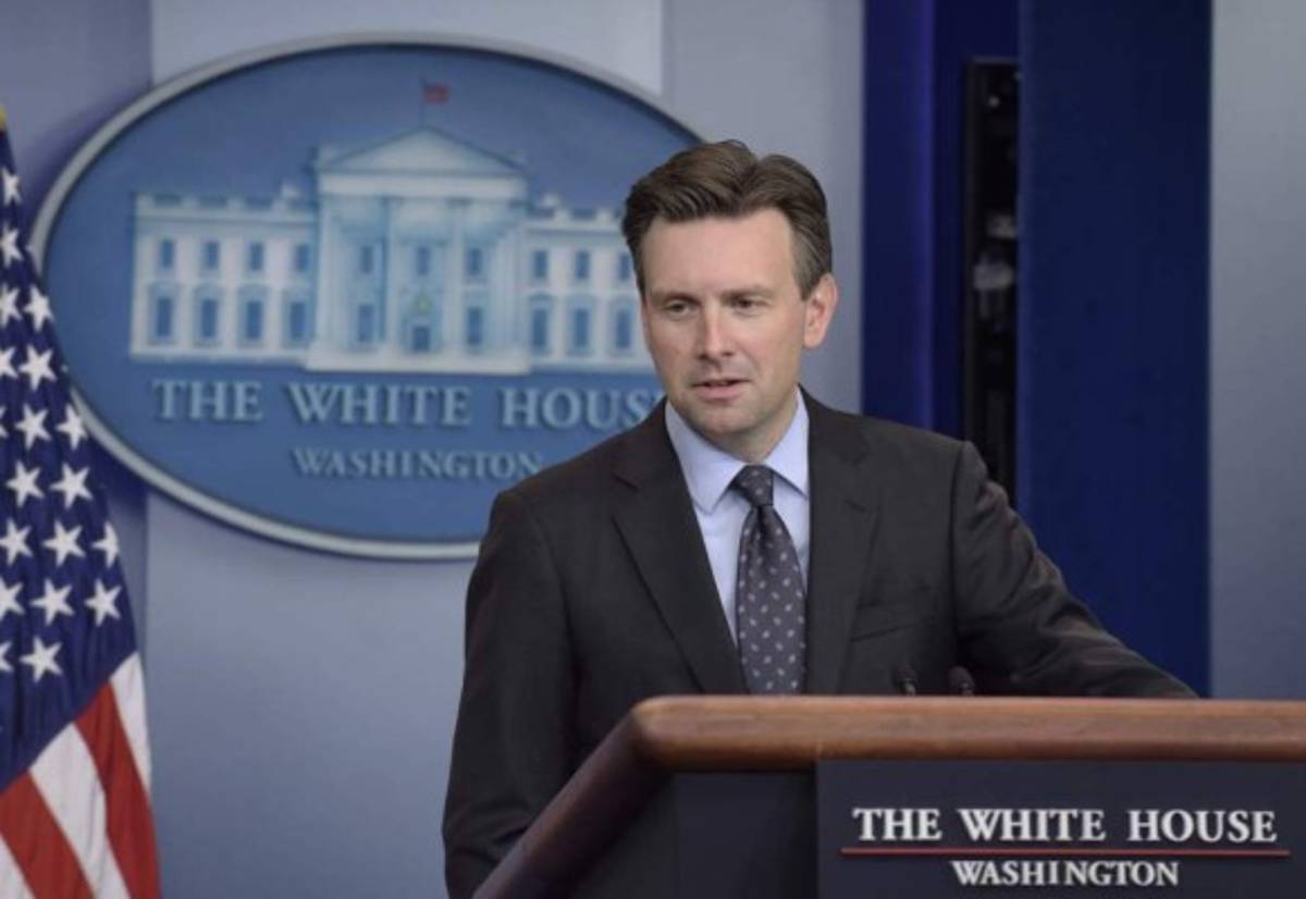 “El presidente no viajará a los funerales”, apuntó el portavoz de la Casa Blanca, Josh Earnest.