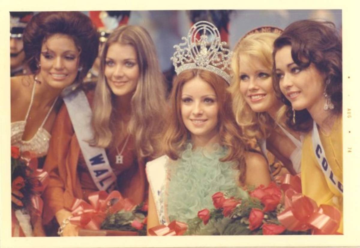 Escándalos de la corona