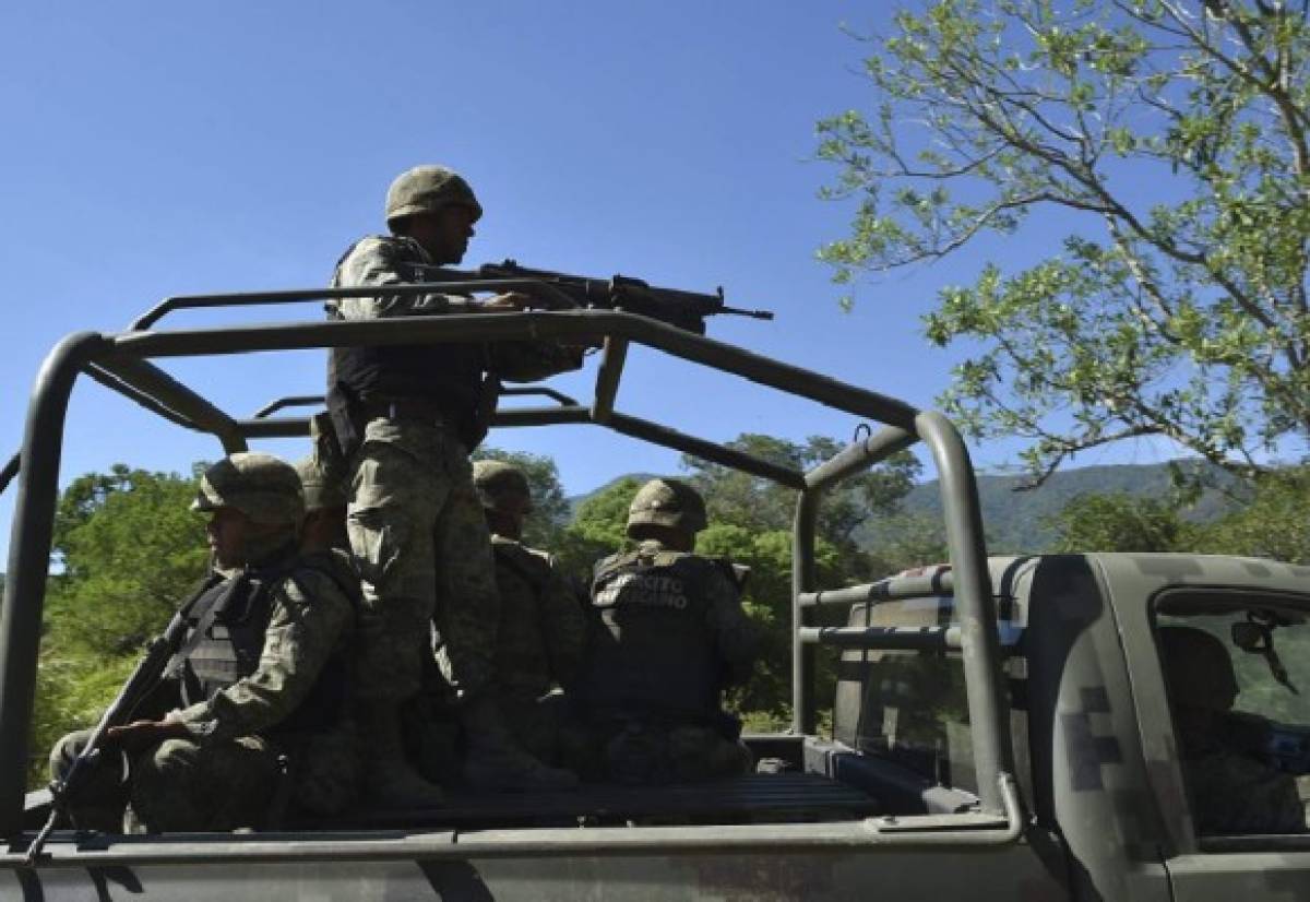 La batalla en la que narcos mexicanos derribaron un helicóptero