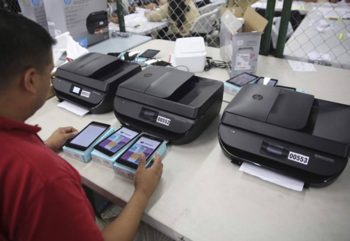 El PN y Libre rechazan el sistema de escaneo de votos