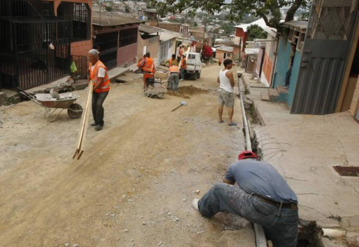 Masiva pavimentación de tramos de calles en la capital