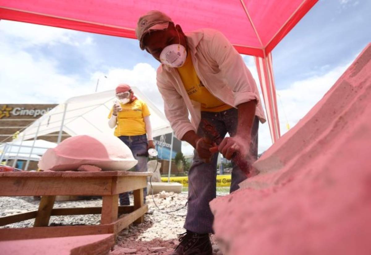 Honduras en el cincel de los escultores