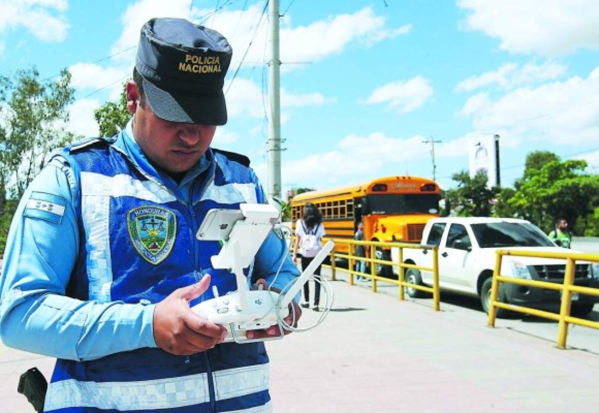 Con drones vigilan y agilizan el congestionamiento de la capital de Honduras