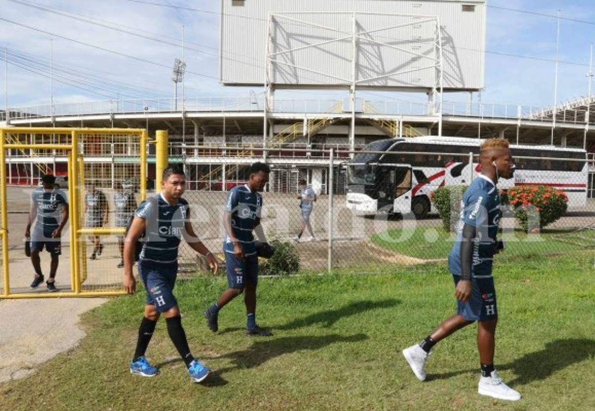 Selección de Honduras entrena y Jorge Luis Pinto inicia a definir su once titular
