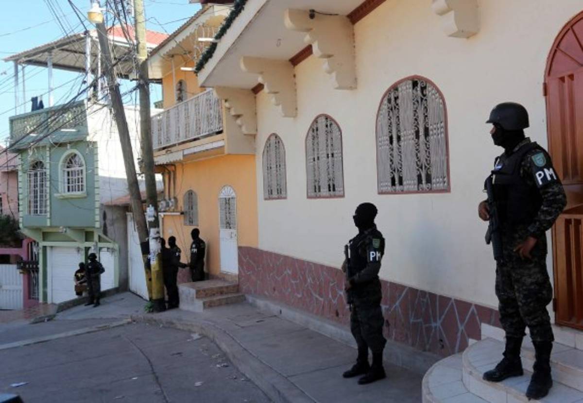 Mara Salvatrucha compra buses a bajo precio con amenazas