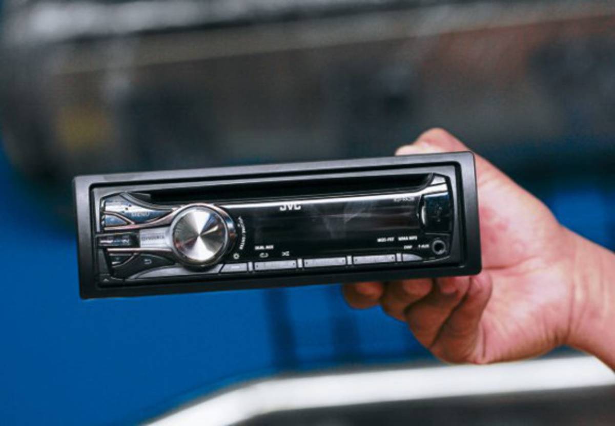 ¿Cómo cambiar el radio?