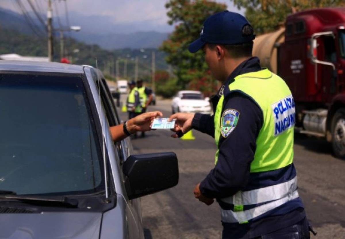 Decomisan más de 20 licencias en Tegucigalpa