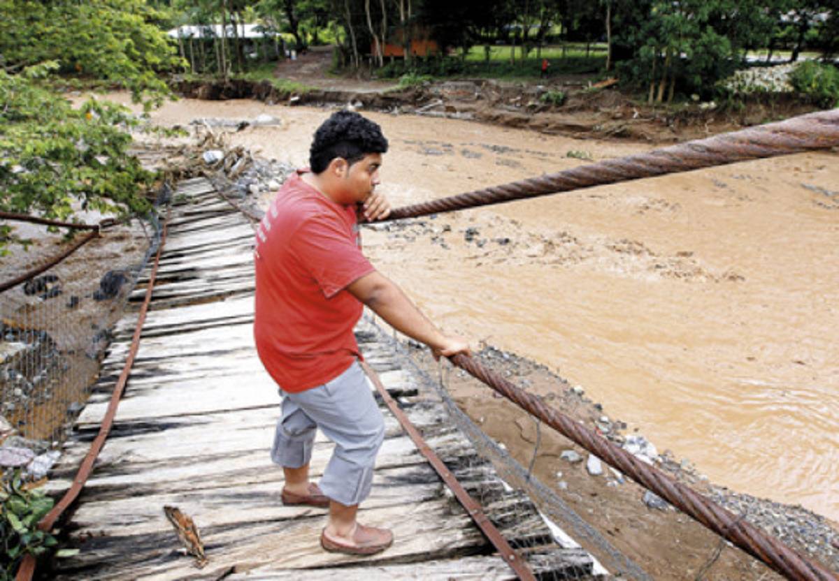 Lluvias causan desastre en La Libertad