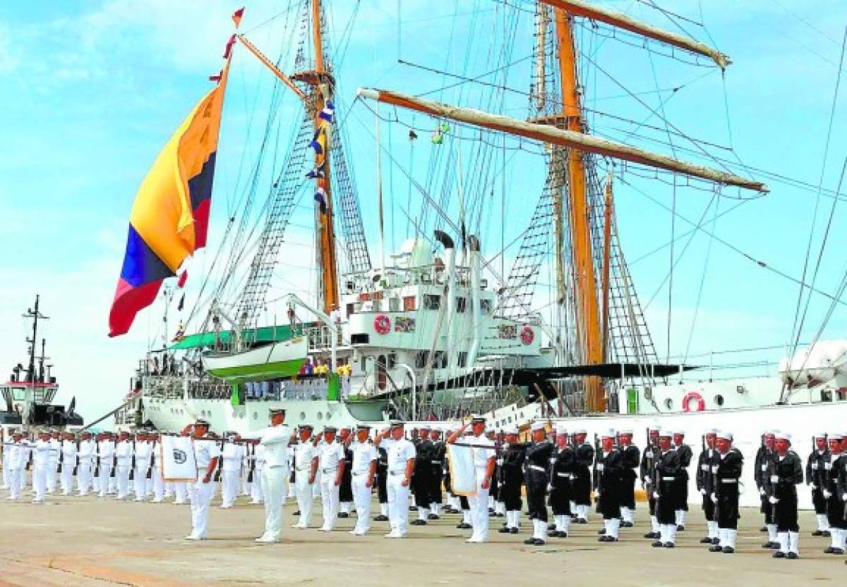 Buque Escuela de Colombia llega a Honduras