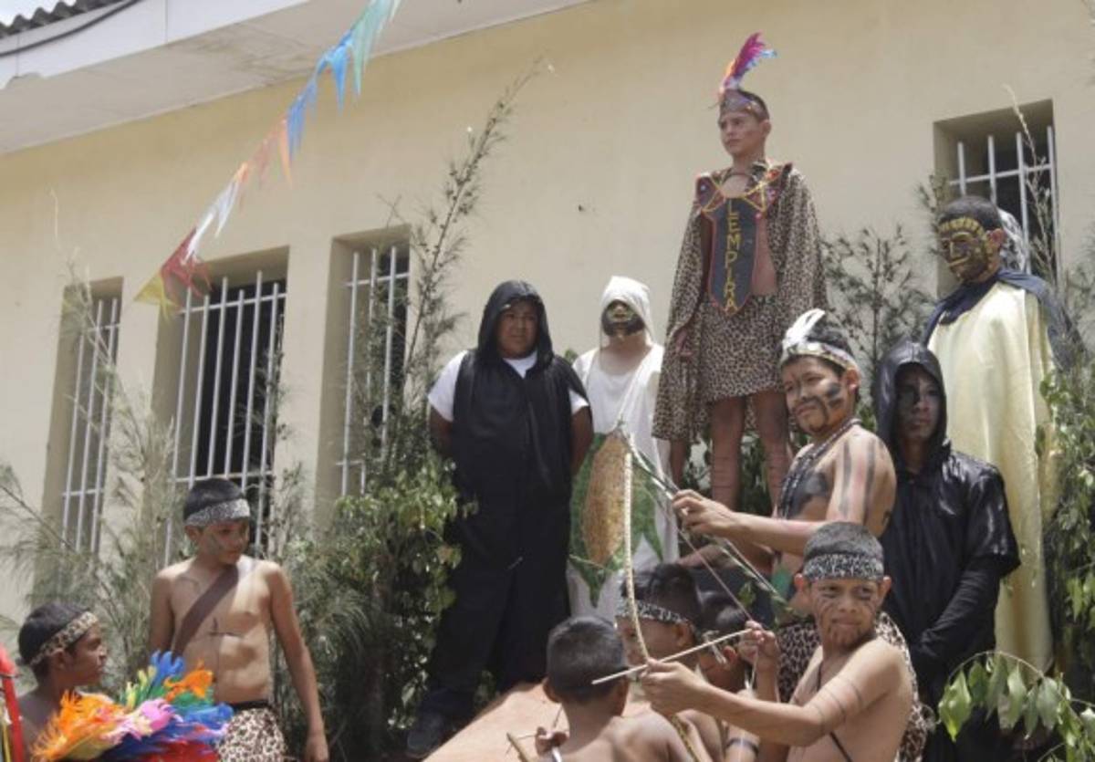 Escuelas conmemoran épica hazaña del cacique Lempira