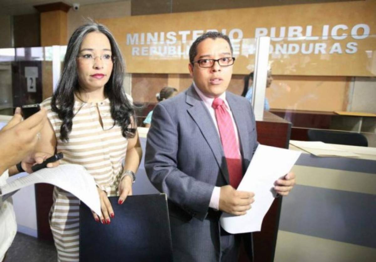 Honduras: Denuncian alcaldía que entregó unos 23 contratos a empresa