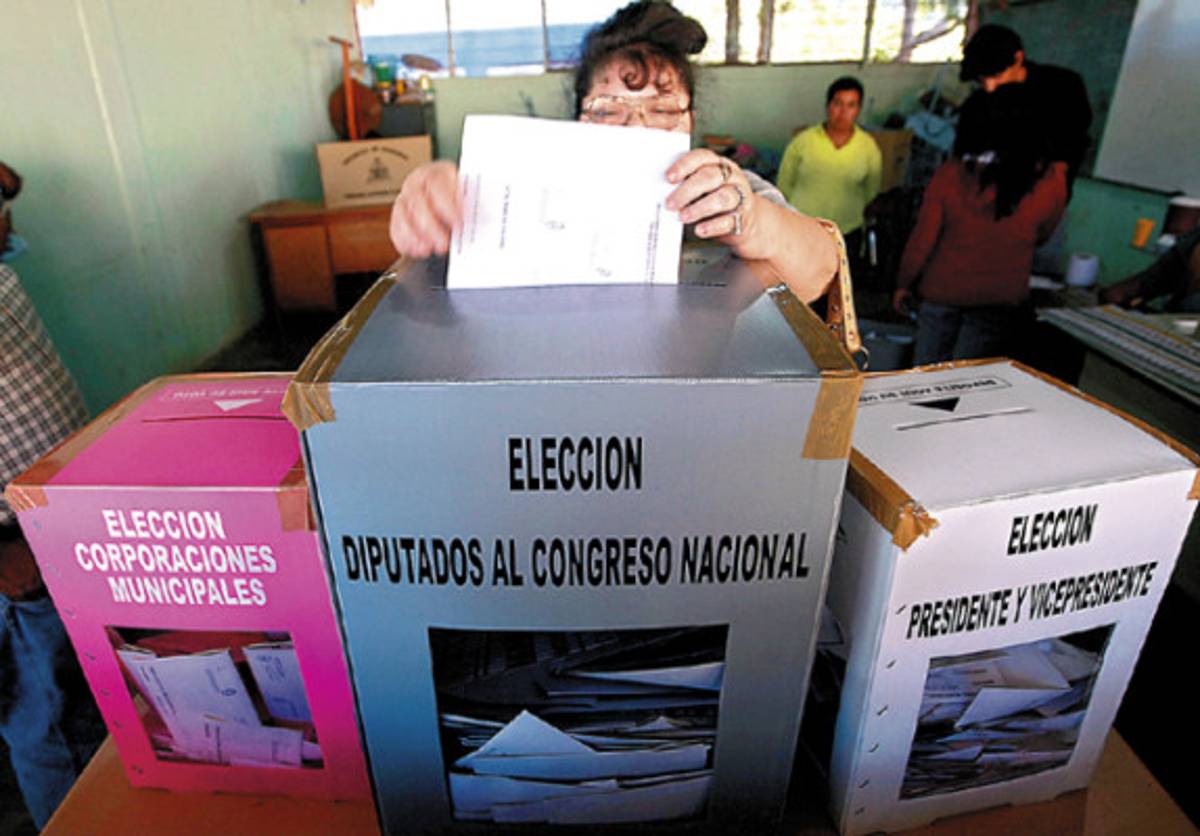 Piden modificar mesas electorales en Honduras