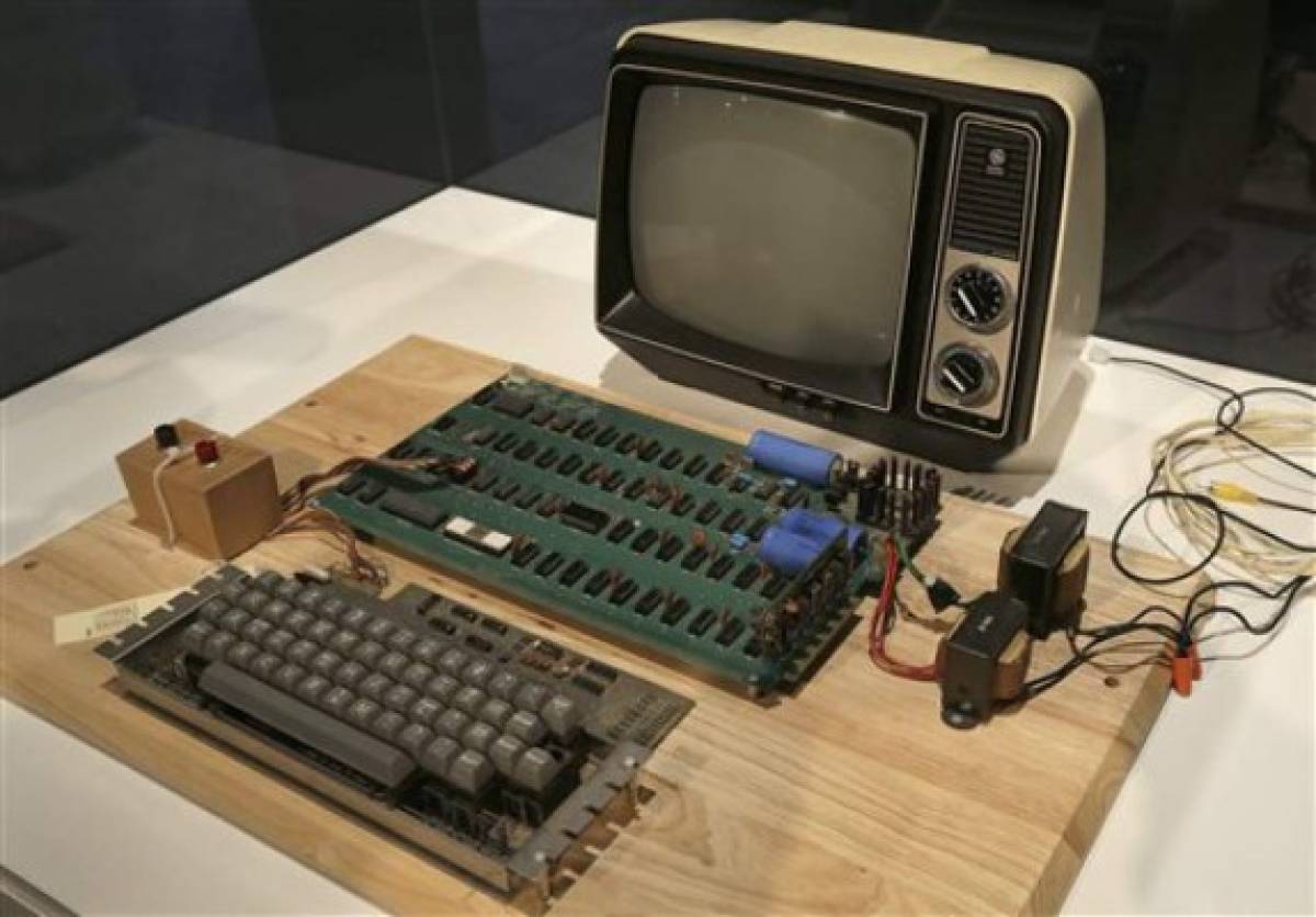 computador Apple-1 de 1976 alcanza récord en subasta