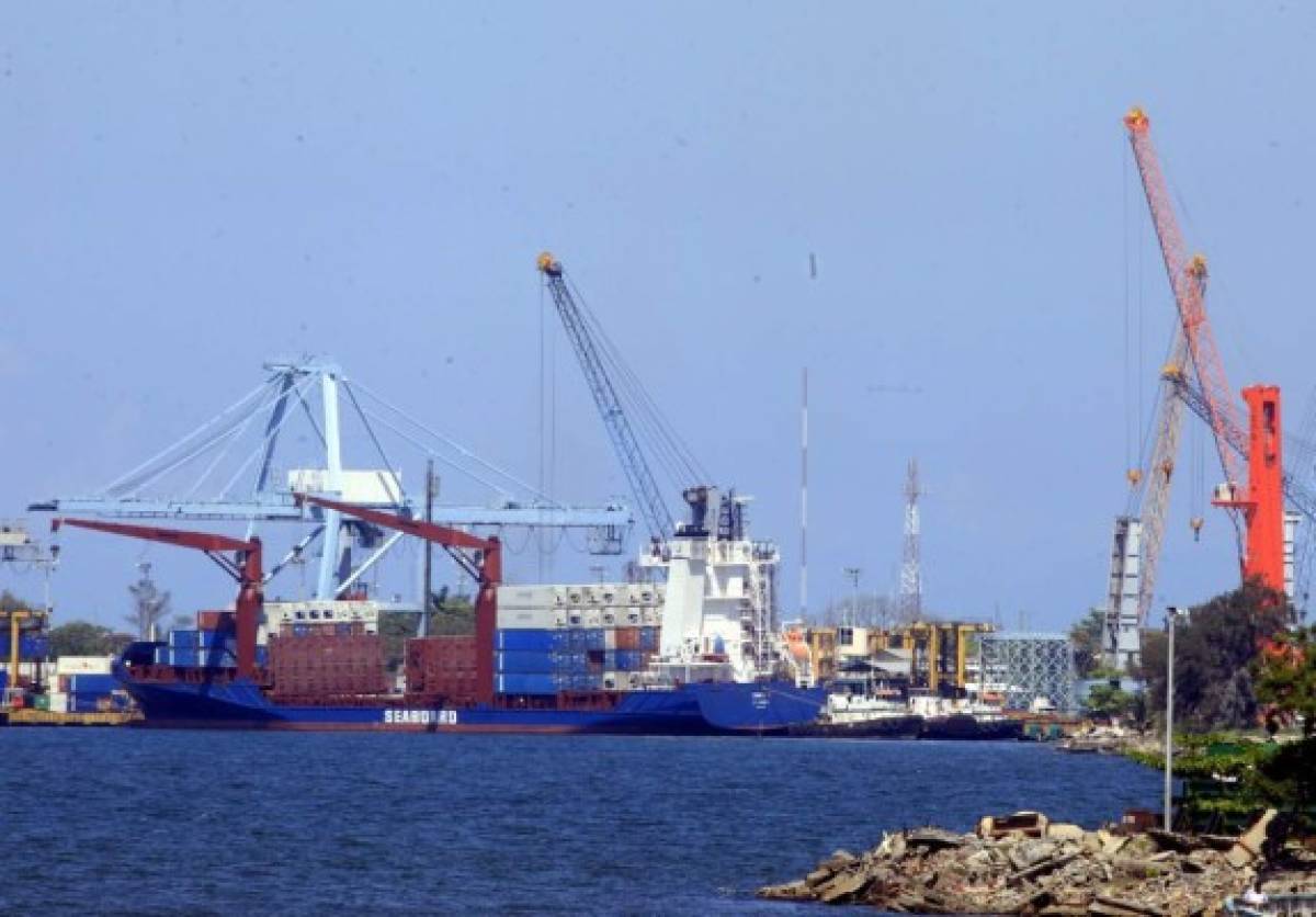Empresa Nacional Portuaria tiene paralizada inversión de mil millones