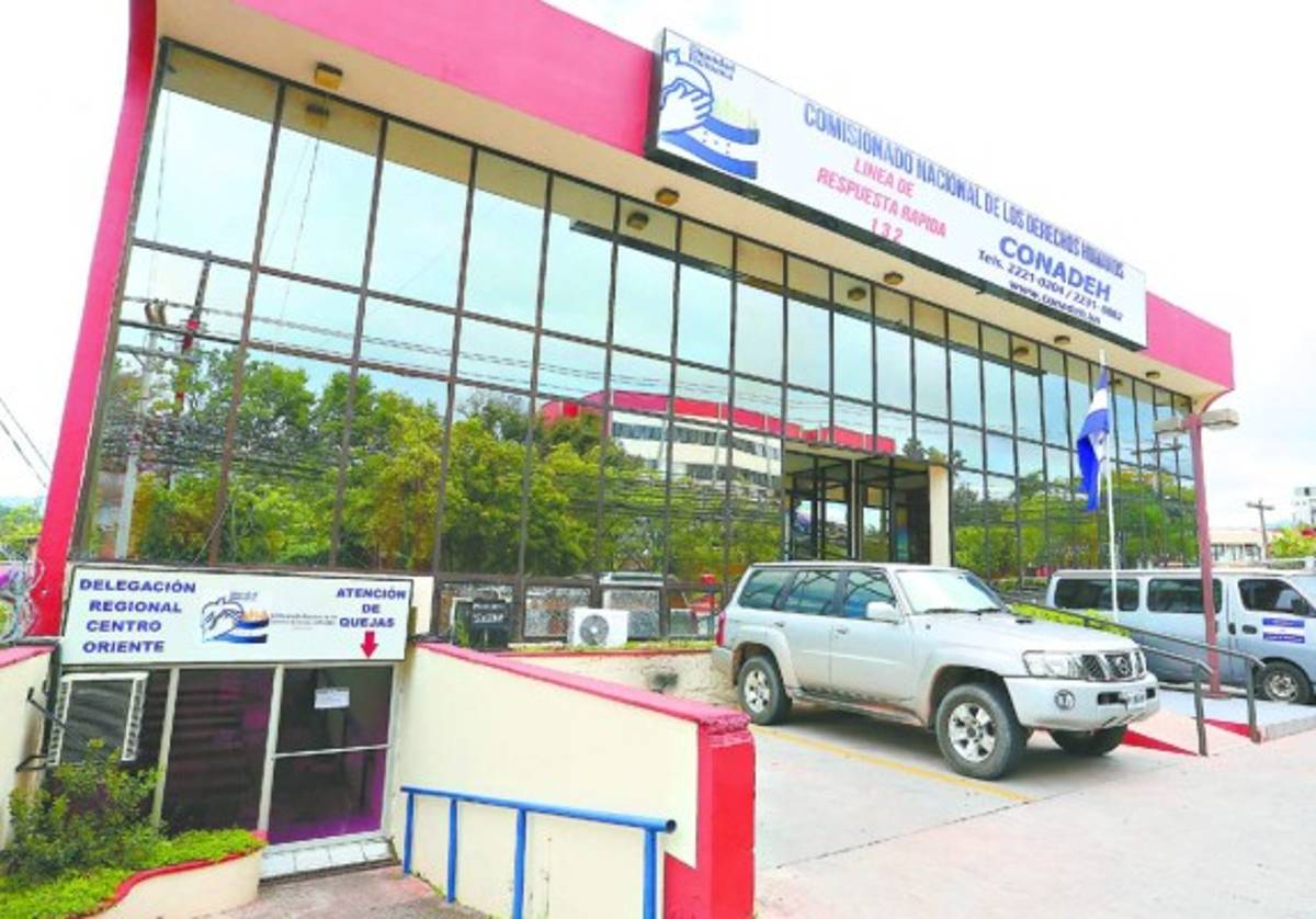 Karla Eugenia Cueva Aguilar: 'Si unos reman en una dirección y otros en otra, la barca se hunde'