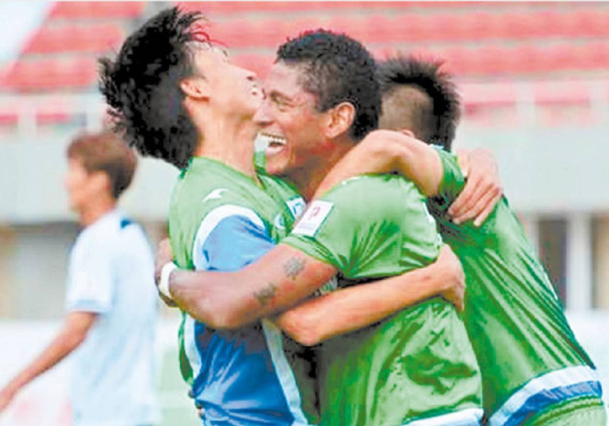 Carlo Costly anota su sexto gol en China