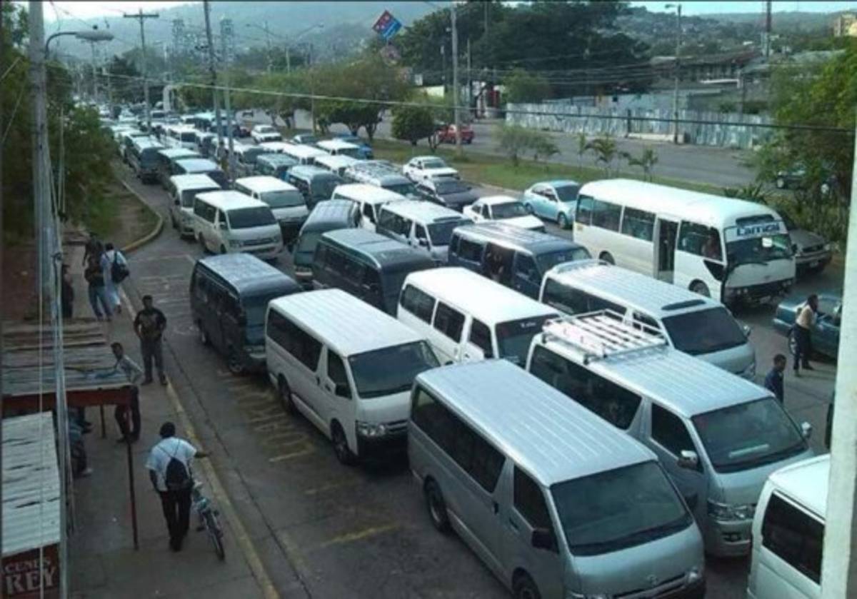 No descartan paro de buses tras asesinato de transportista