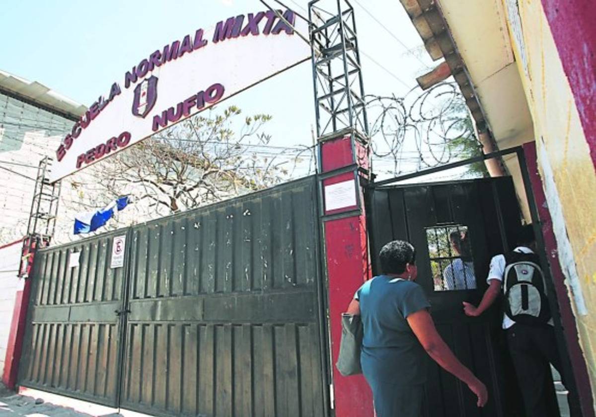 Piden L 500 millones para transformar las escuelas normales