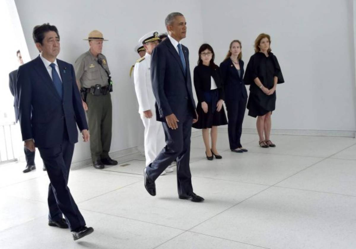 Obama y Abe homenajean a las víctimas de Pearl Harbor