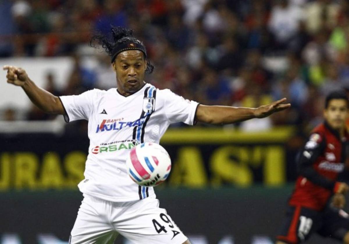 VIDEO: El golazo de Ronaldinho con Querétaro