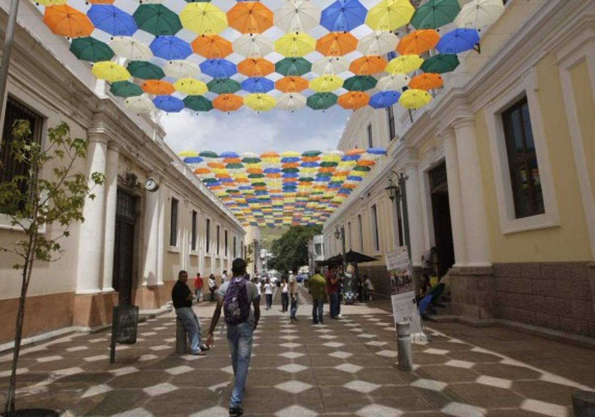 Tegucigalpa se convierte en la ciudad de las sombrillas