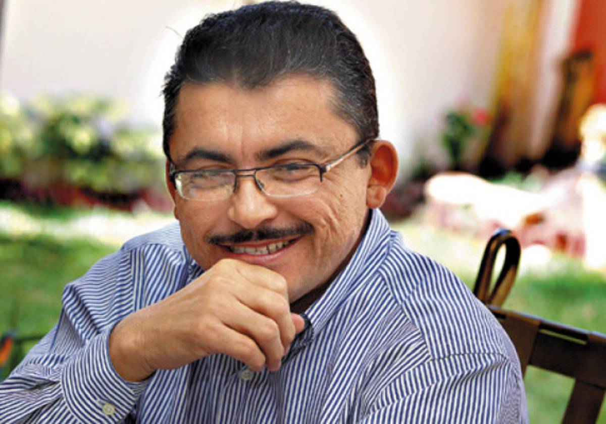 'Hay un Dios... déjense tocar el corazón”, pide esposa de Villatoro a secuestradores