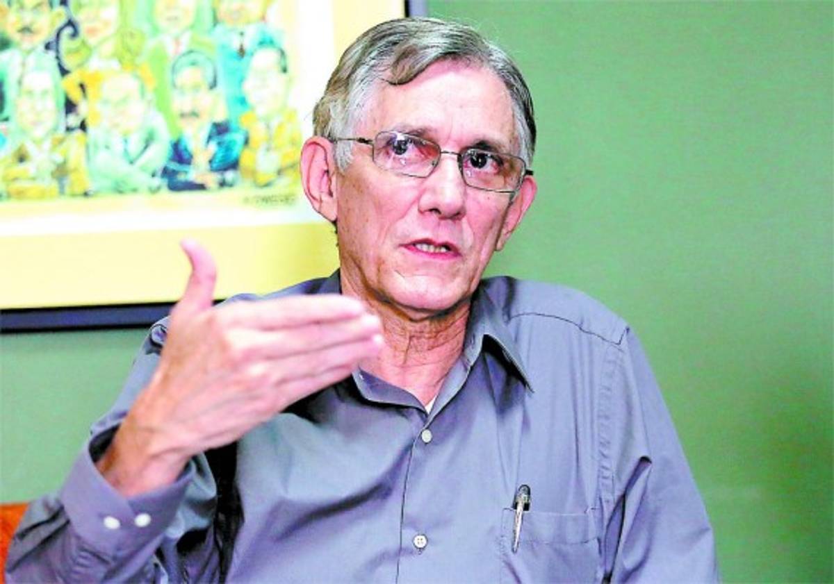 Tres directores contempla nuevo modelo del IHSS