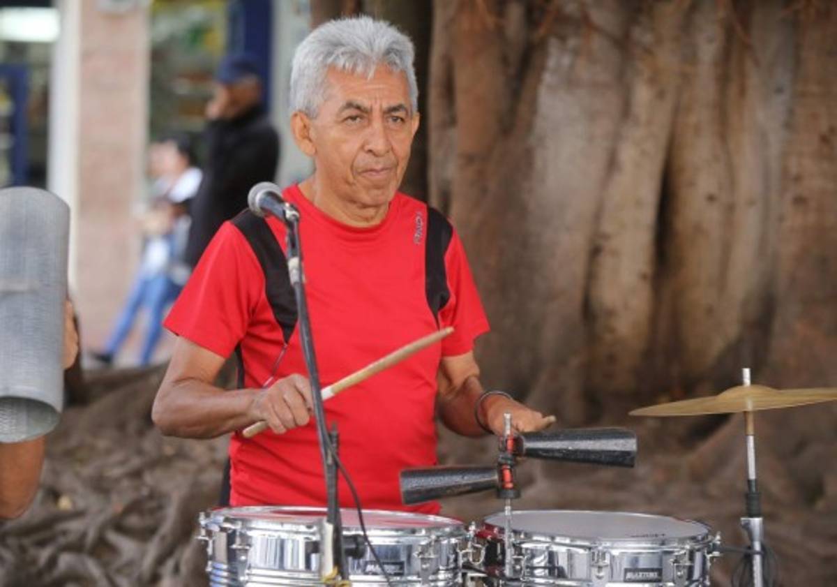 Musical ambiente en el centro de la capital de Honduras