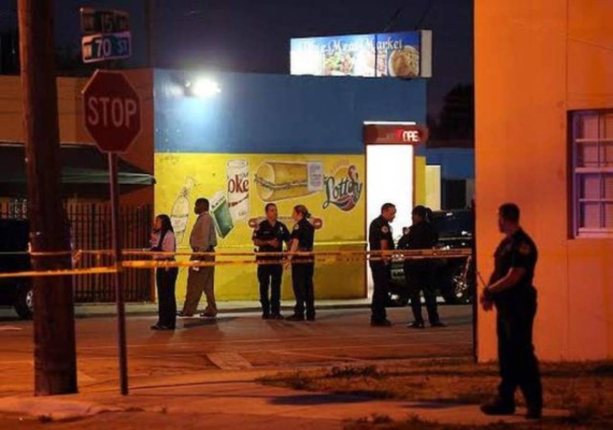 Video: Hombre dispara a varias personas con un rifle en un bar de Miami
