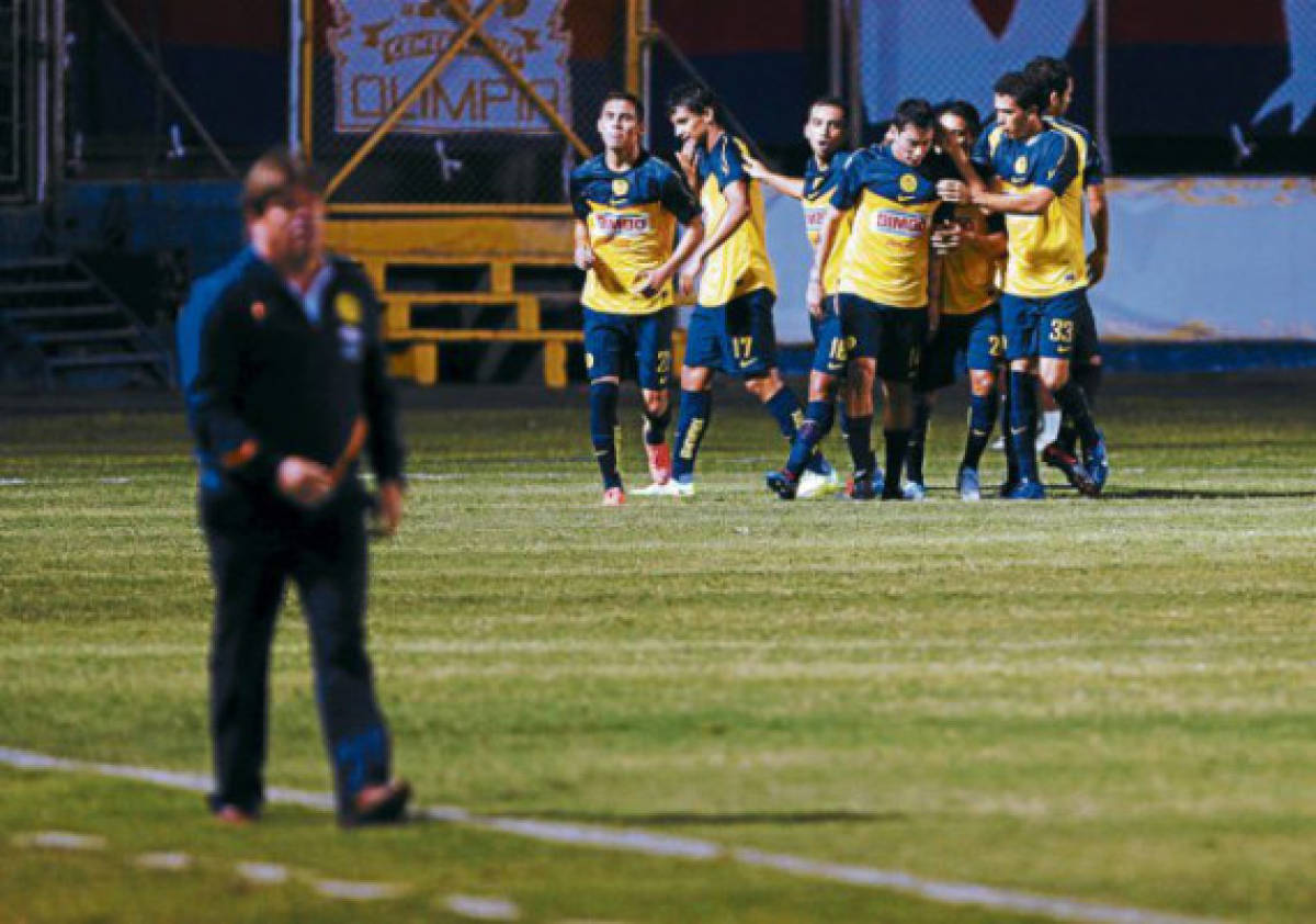 Noche agridulce en el centenario de Olimpia