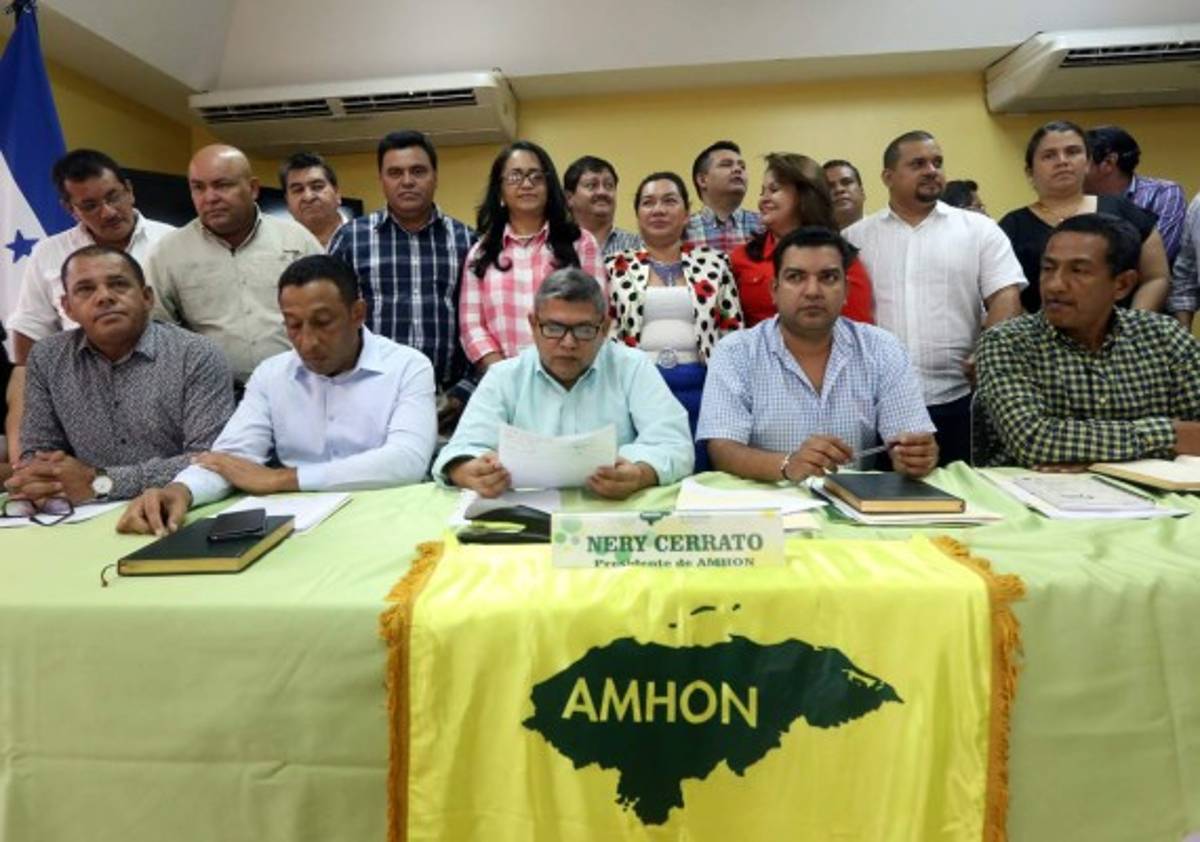 Ediles ahora quieren crear pensión para vicealcaldes y regidores