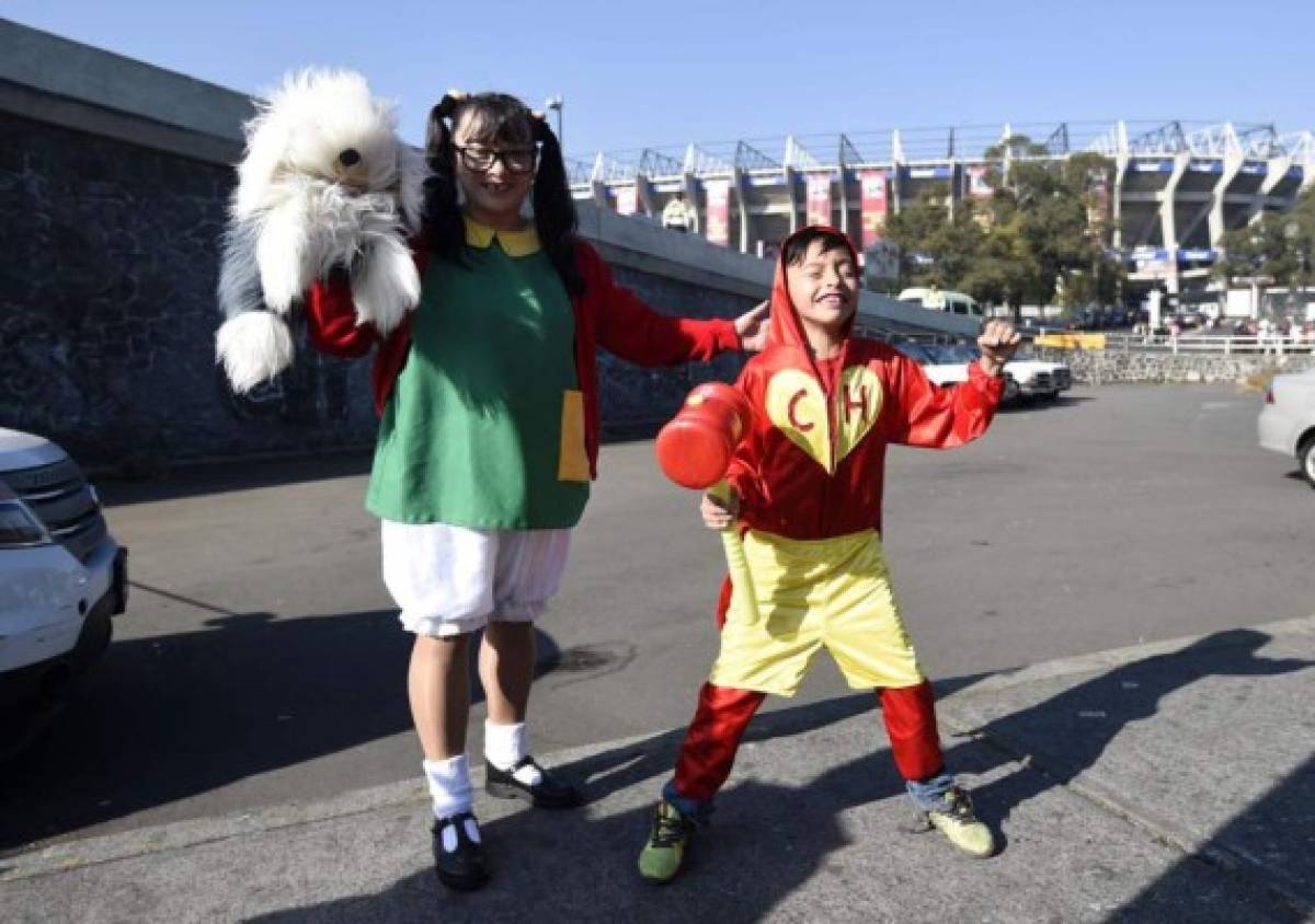 VIDEO: México rinde homenaje a 'Chespirito'