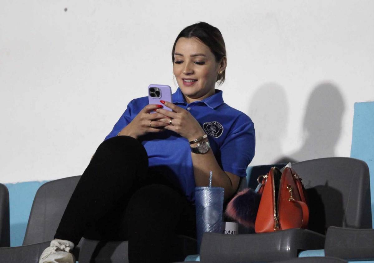 Laura Meza y las bellas chicas presentes en el estadio Nacional: Esposa de Emilio Izaguirre cautivó