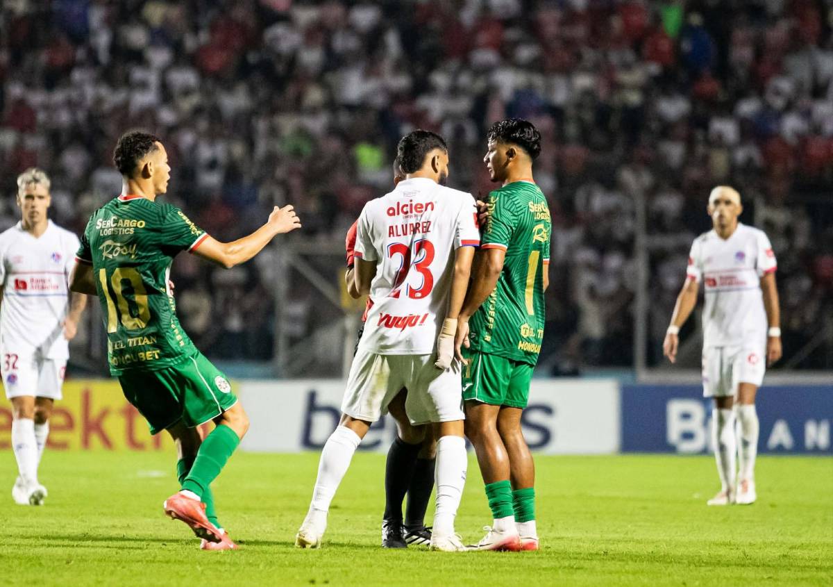Pelea entre jugadores, insólita interrupción, gol de Puskas y Olimpia celebra título ante Marathón